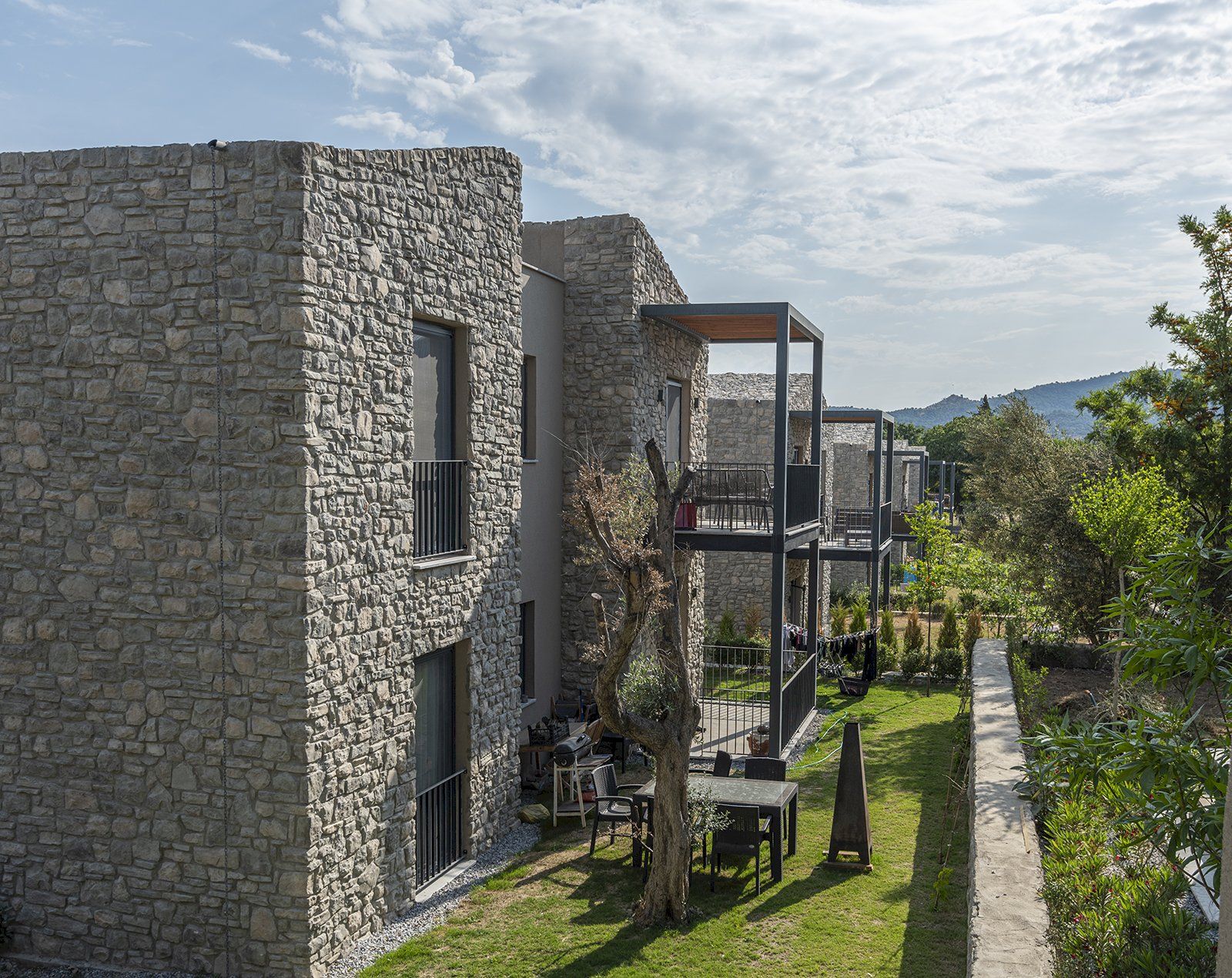 Dış cephe taş kaplama uygulaması 29 - Çeçen Stone