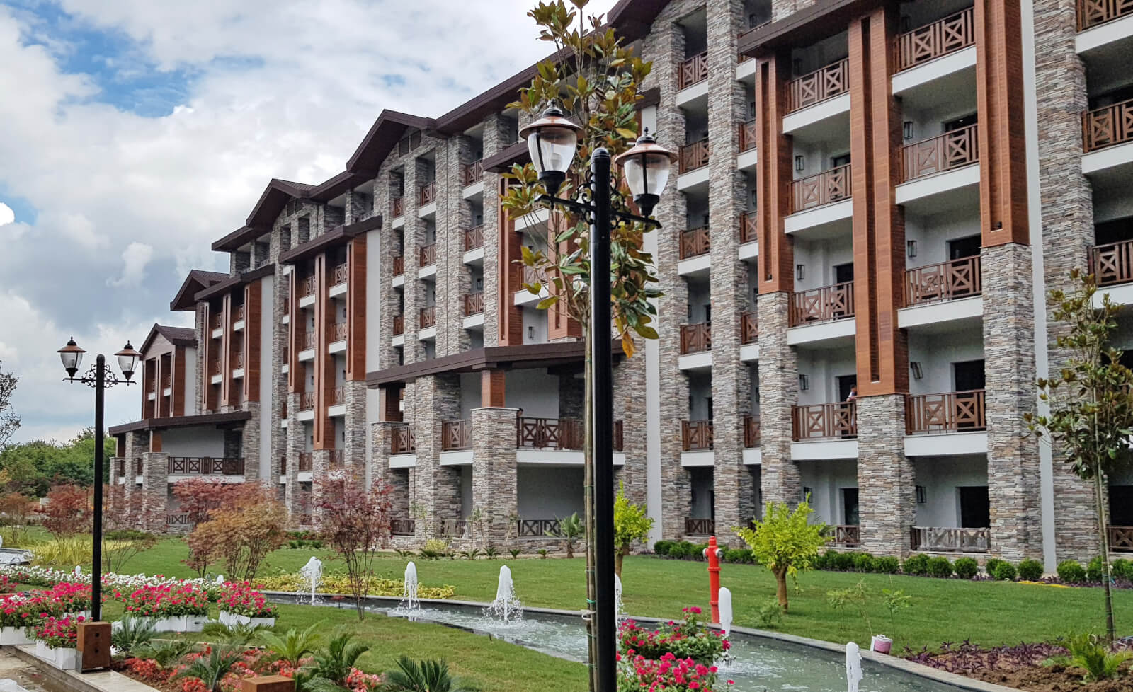 Kurumsal mekan taş kaplama uygulaması 94 - Çeçen Stone